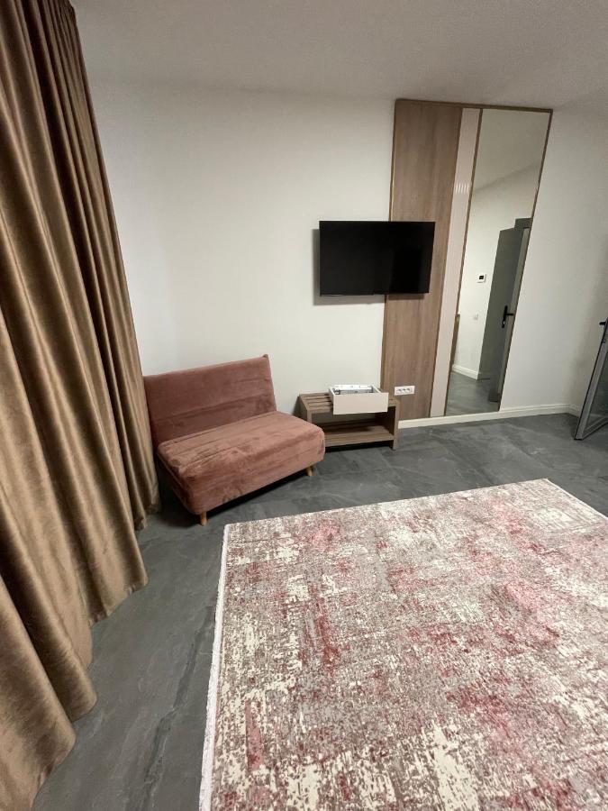 Arcgroup Medical Apartment Oradea Bagian luar foto