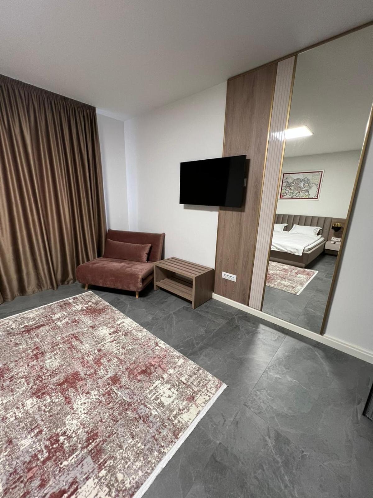 Arcgroup Medical Apartment Oradea Bagian luar foto